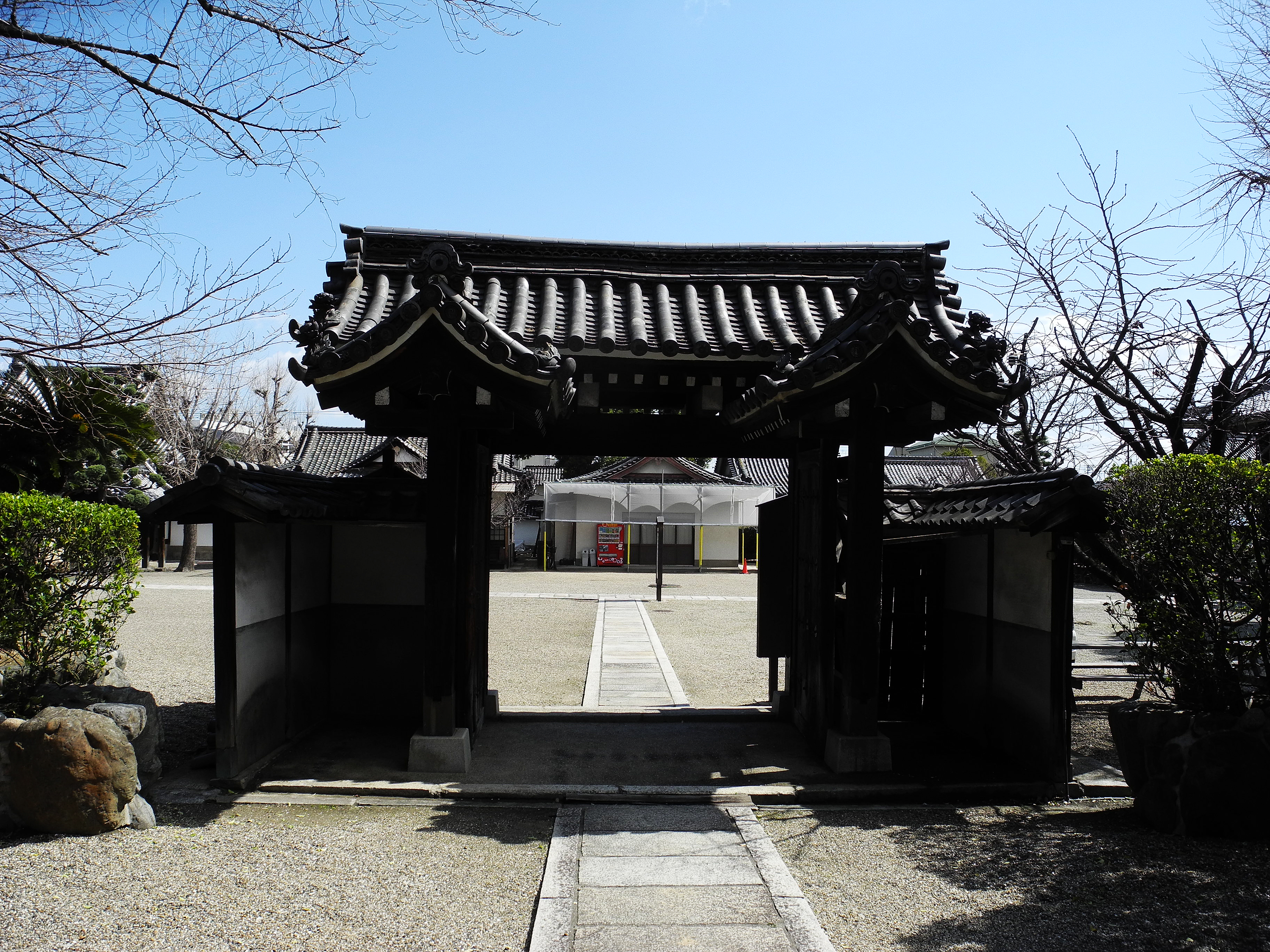 Old Myouan-ji gate at Dainenbutsu-ji in Osaka